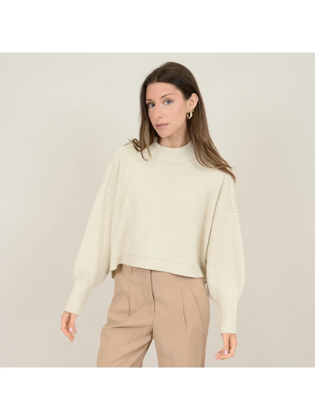 Sumire Crew Neck White Beach